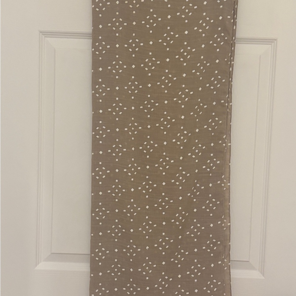 🌸 Polka Dot Scarf 🌸